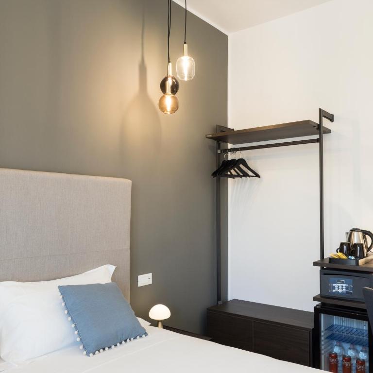 Savoia Rooms Roma - Chambre Lit Queen-Size avec Balcon - 3