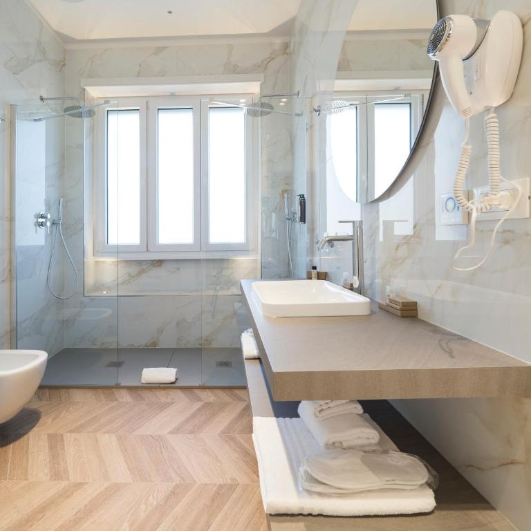 Savoia Rooms Roma - Chambre Quadruple de Luxe - 5