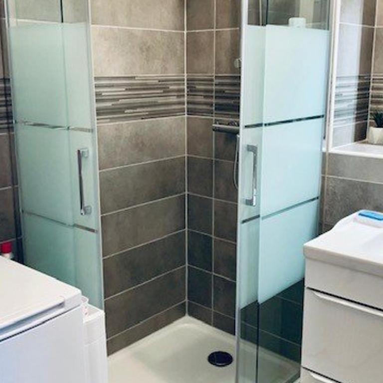 Charmant F2 avec terrasse, parking, et WiFi - à 600m des thermes d'Amélie-les-Bains - Apartment mit 1 Schlafzimmer - 6