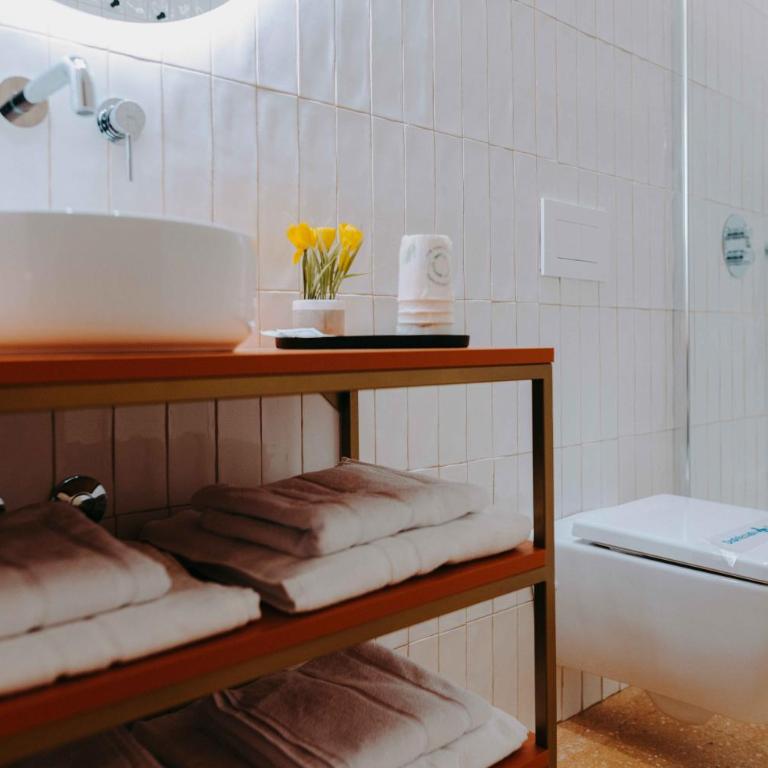 Apartamentos Santa Isabel - Estudio con cama grande adaptado para personas con movilidad reducida - 16