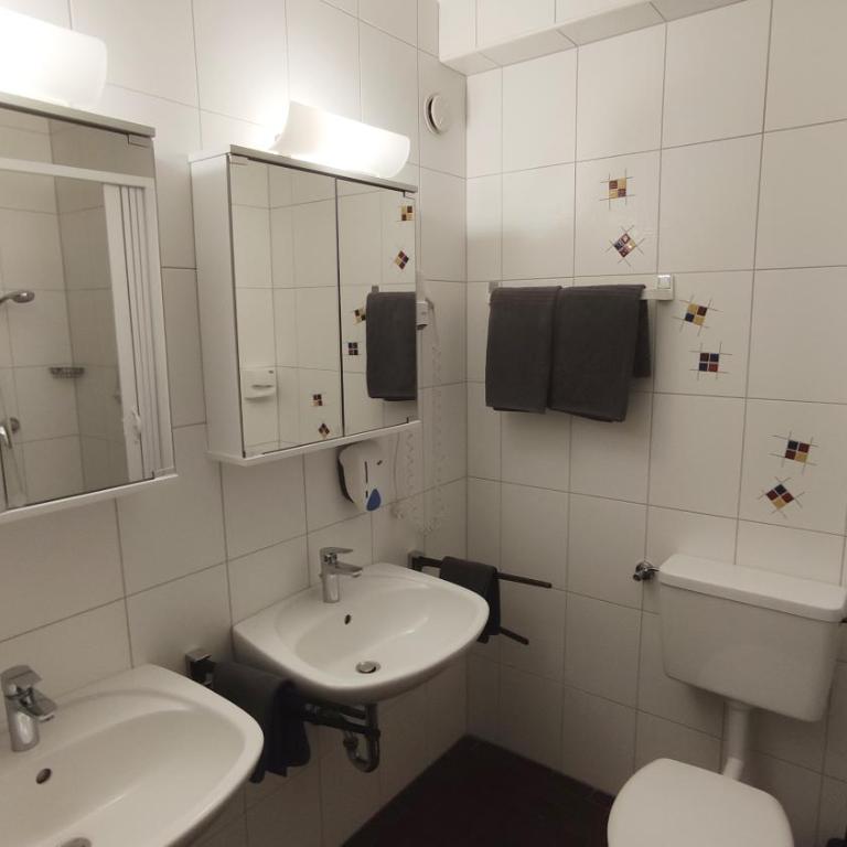 Pension zum Mühlrad - Premium Doppelzimmer mit Balkon und Seeblick - 10