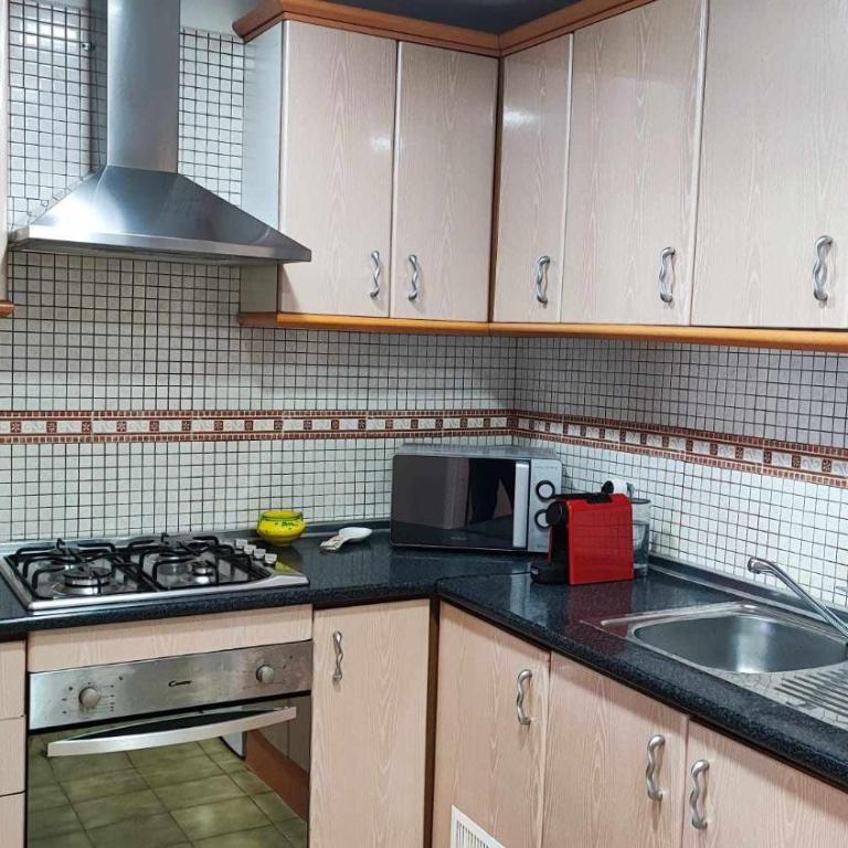 Casa Aurora – Piscina, Jardín y BBQ en Tossa - Casa de 3 dormitorios - 13