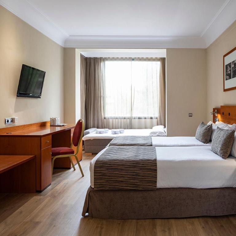 Petit Palace Arturo Soria Alcalá - Habitación Cuádruple (4 adultos) - 7