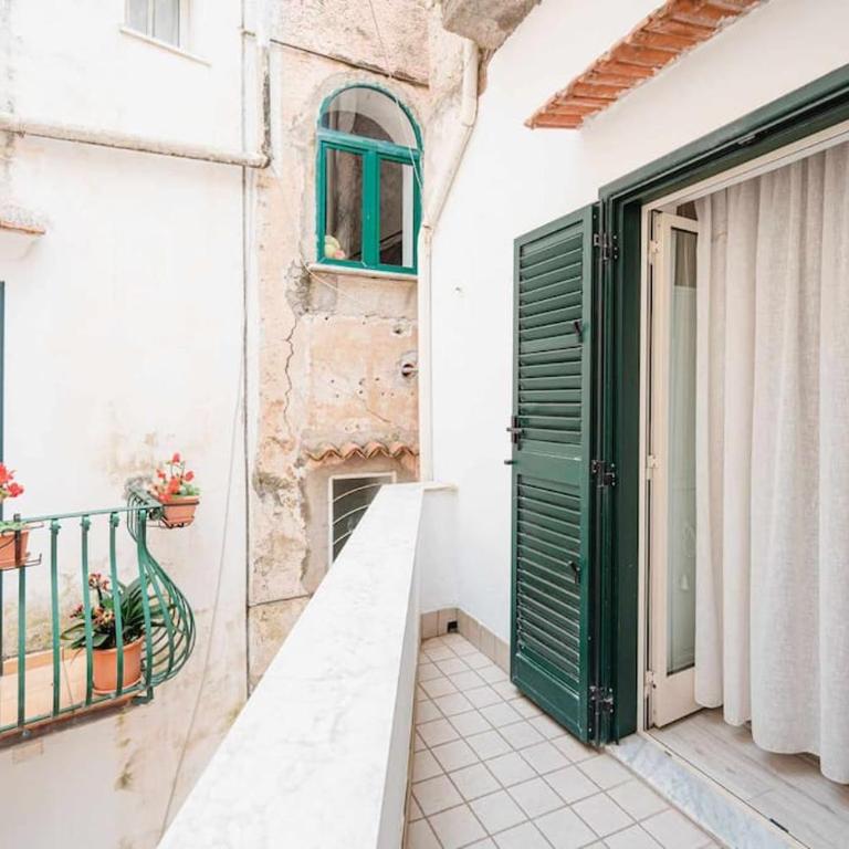 White Amalfi - Centro Storico by ItalianHost - Appartamento con 2 Camere da Letto - 3