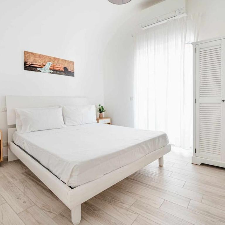 White Amalfi - Centro Storico by ItalianHost - Appartamento con 2 Camere da Letto - 22