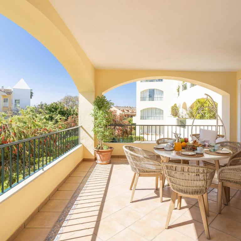 OleHolidays Bahia Marbella Vista Hermosa - Two-Bedroom Apartment - 14