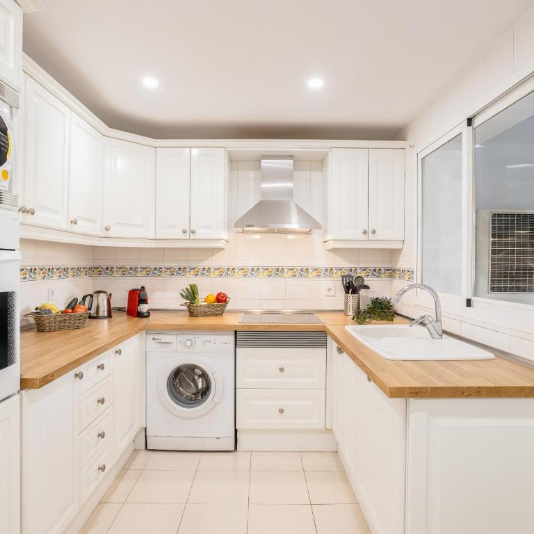 OleHolidays Bahia Marbella Vista Hermosa - Two-Bedroom Apartment - 10
