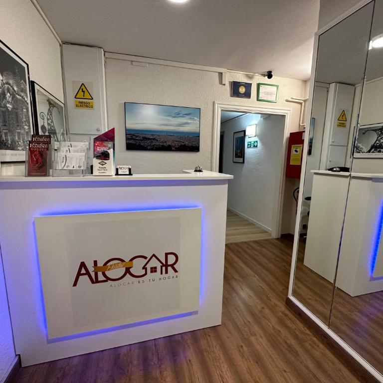 Hostal Alogar - Double or Twin Room with Private Bathroom - 2