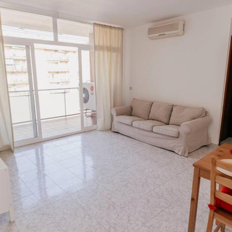 2 Bedroom Apartment Lloret de Mar Terrace & Pool - Apartamento de 2 dormitorios - 1