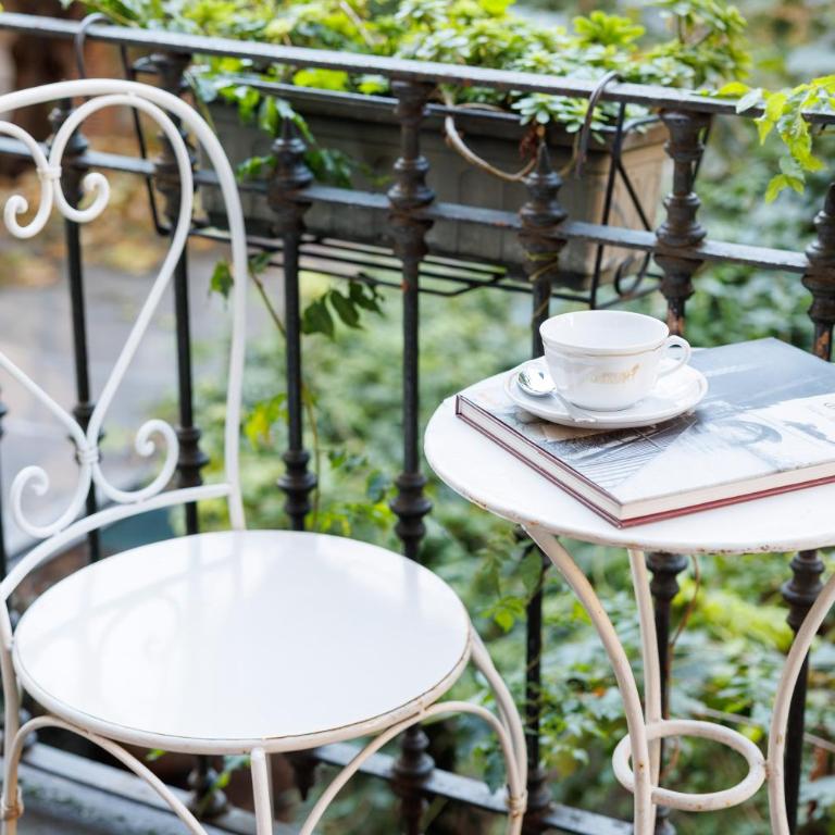 Antica Locanda Leonardo - Camera Matrimoniale/Doppia con Letti Singoli con Vista Giardino - 2
