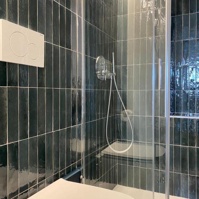 Suite Cinque Attico Panoramico - Appartamento con 1 Camera da Letto - 25