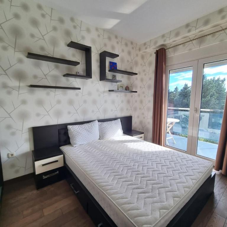 Bečiči -Big apartments - Two-Bedroom Apartment - 11