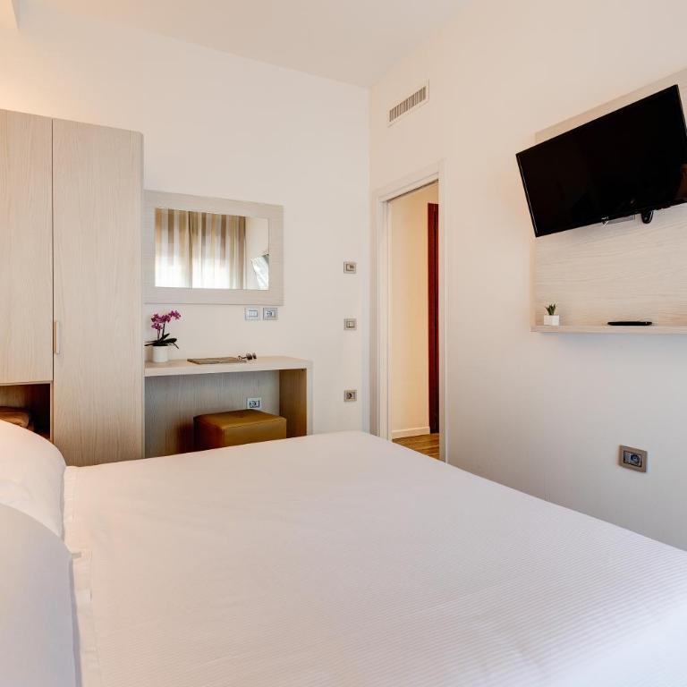 Hotel Piccadilly - Camera Familiare Superior - 2