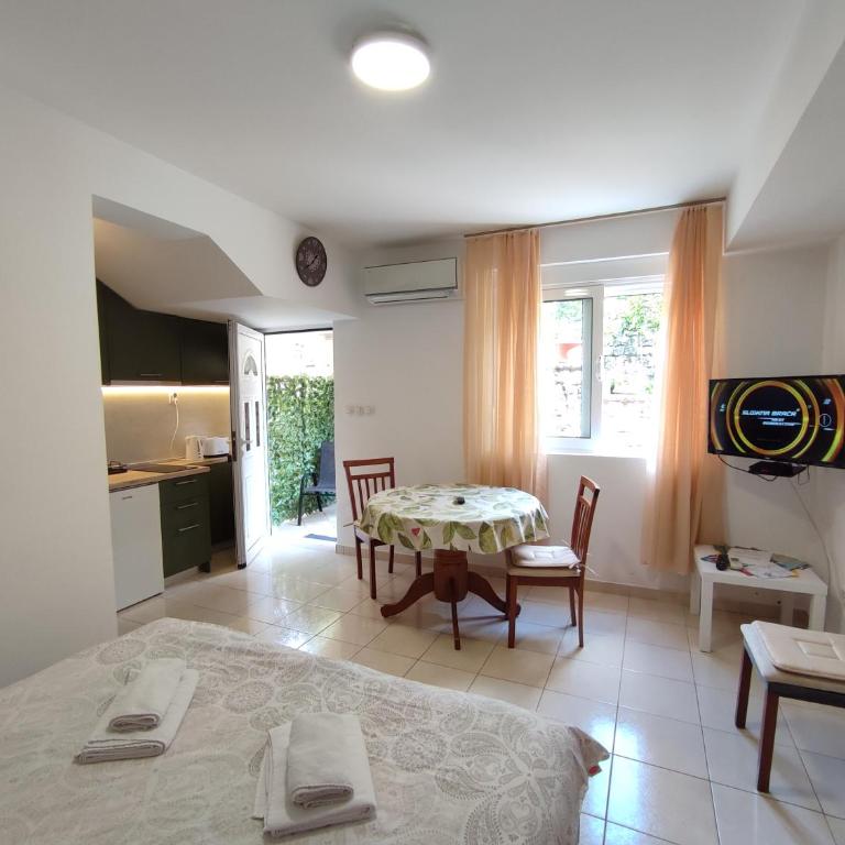 Studio Apartman Radimir - Studio Apartment - 3