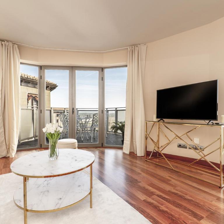 Luxury apartments in Barrio Palacio - Apartment with Terrace - 7