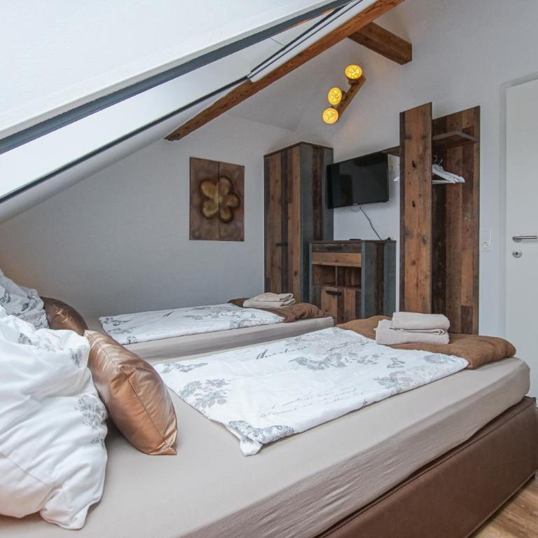 AusZeit Steiraland 6 mit überdachter Terasse schönen Garten und kostenlosen Parkplatz - Appartamento con 2 Camere da Letto - 16