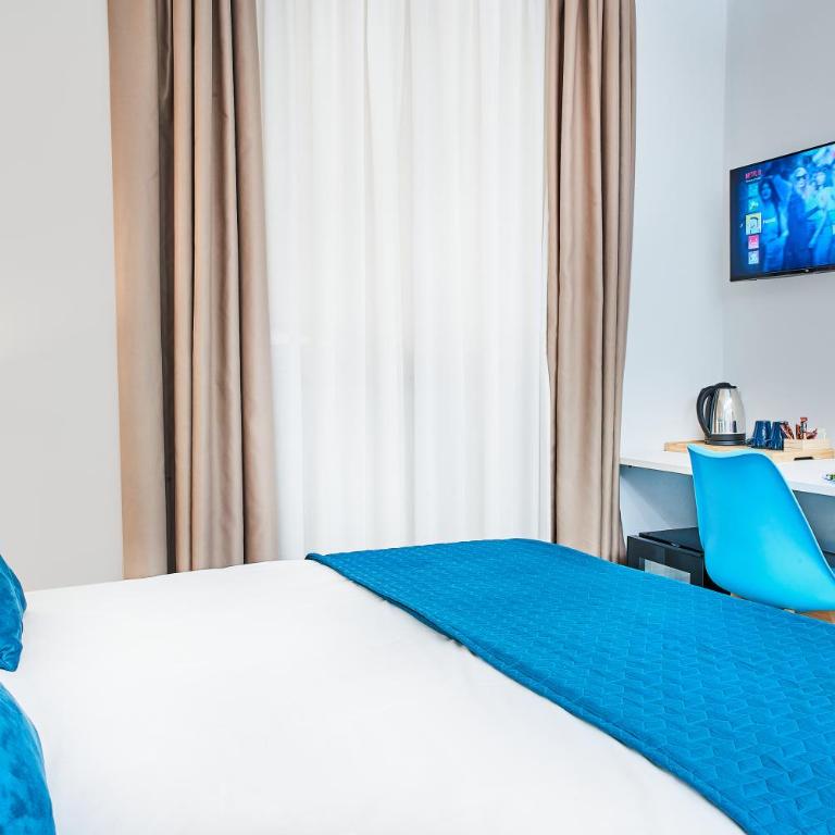 Firenze Rooms Cathedral B&B - Double Room with Private Bathroom - 2