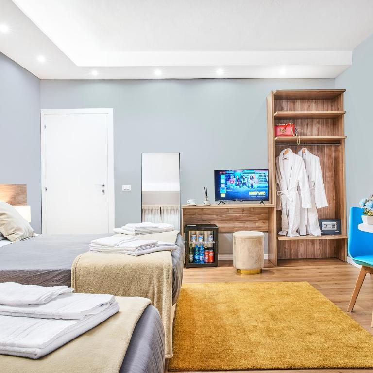 Firenze Rooms Cathedral B&B - Classic Quadruple Room - 3
