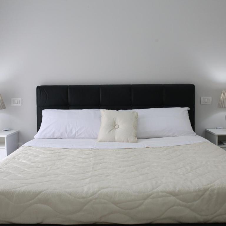 Opera Home Napoli - Standard Triple Room - 11