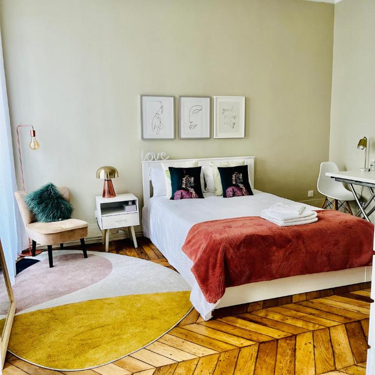 Luxury Place in Le Marais - Central Paris - Suite Familiale - 9