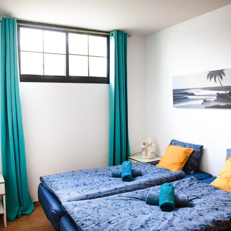 SURF DREAM Surfhouse - Habitación Doble con baño compartido - 1 o 2 camas - 2