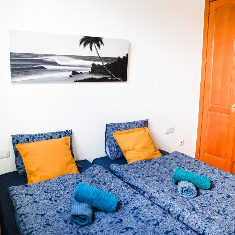 SURF DREAM Surfhouse - Habitación Doble con baño compartido - 1 o 2 camas - 3