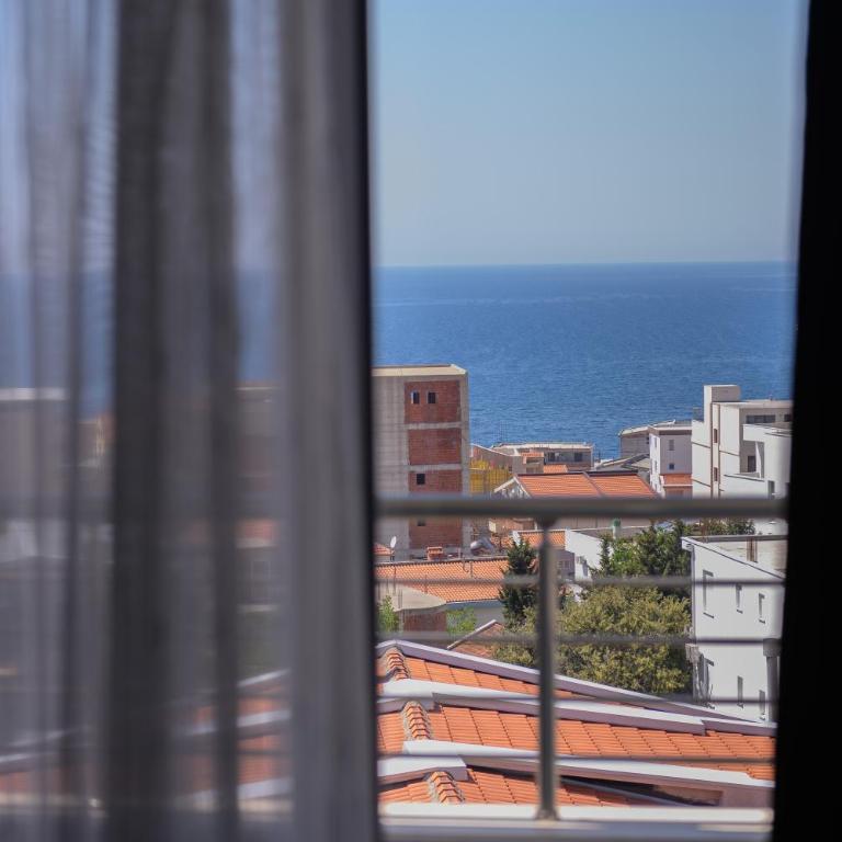 MS Hotel - Deluxe Double Room with Balcony and Sea View - 2