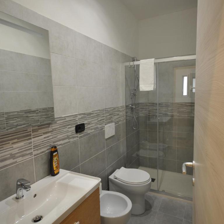 H2ome Lagaccio Stazione Principe, 4 camere 2 bagni, AC - Apartment - 32