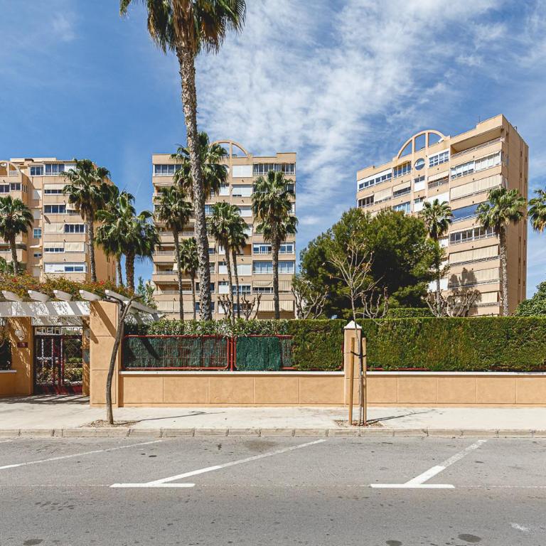 Apartamento con piscina y parking - Playa San Juan - Apartment - 22