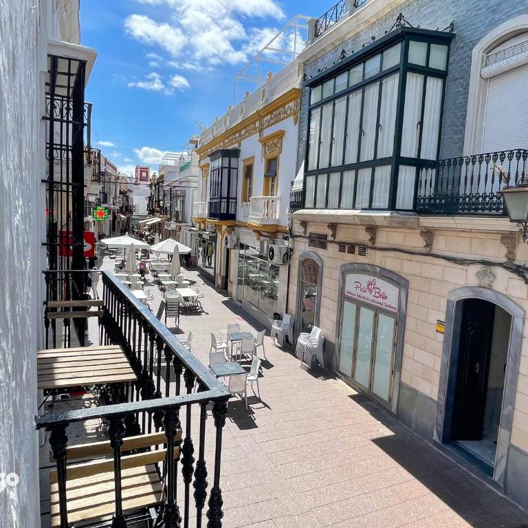 Casa Cristóbal Colón habitaciones con vistas a Semana Santa y Fiestas - Habitación Deluxe con cama extragrande - 14