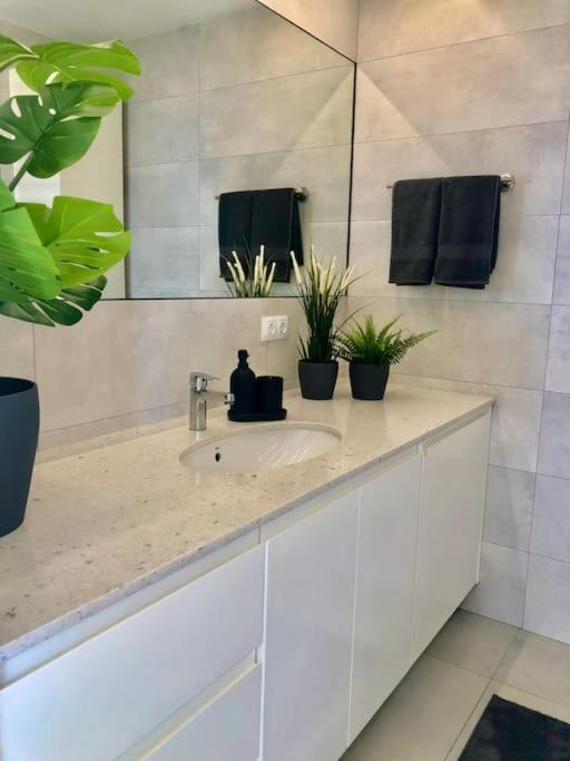 Welcome to your paradise at Puerto Rico de Gran Canaria! - Two-Bedroom Apartment - 8