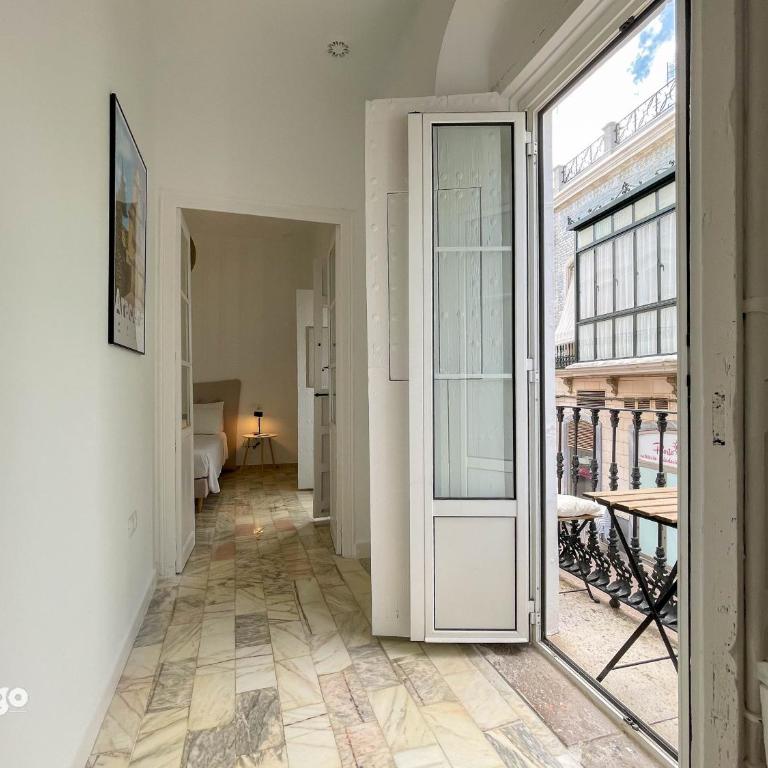 Casa Cristóbal Colón habitaciones con vistas a Semana Santa y Fiestas - Habitación Deluxe con cama extragrande - 6