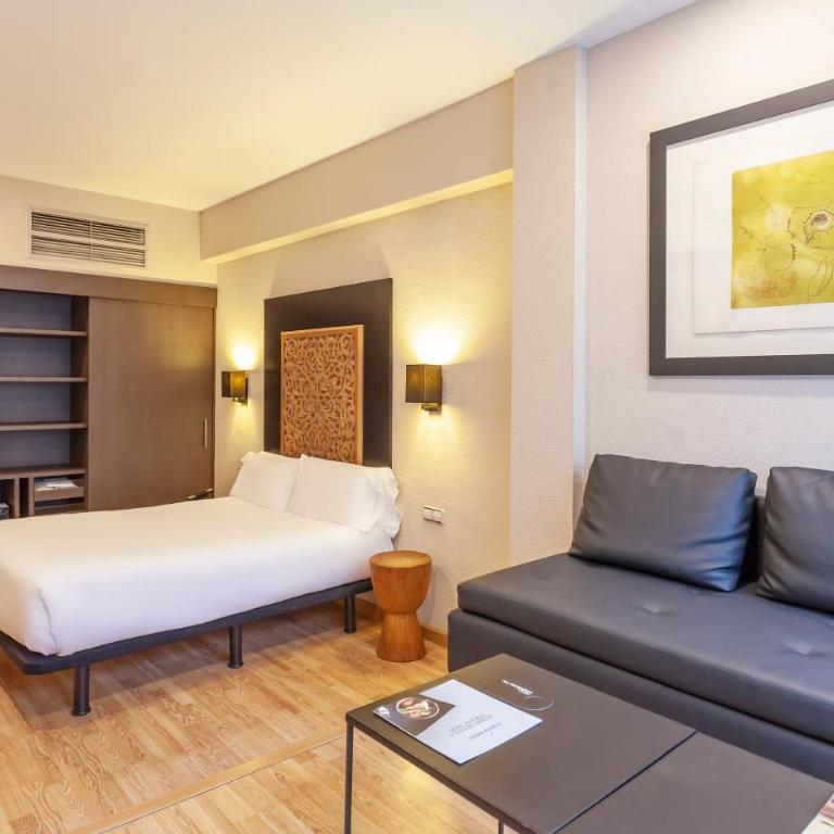 Hotel Derby - Deluxe Triple Room - 3