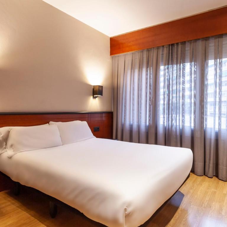 Hotel Derby - Family Room - 2