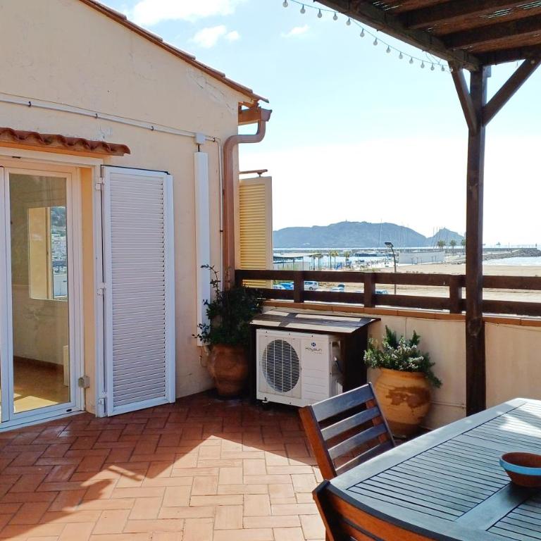 Seafront L'Estartit Roof - Two-Bedroom Apartment - 4