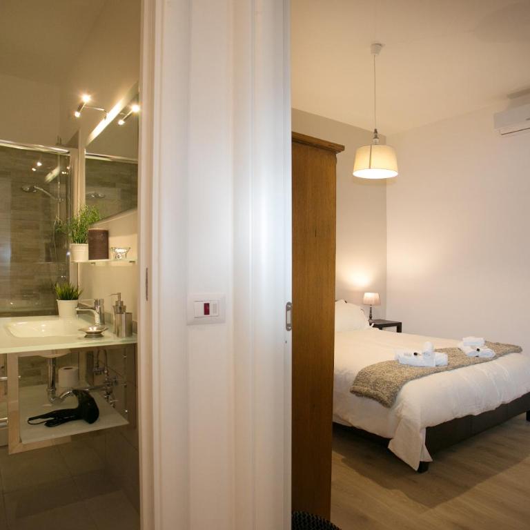 Thebestinrome Piazza del Popolo - Vico - Three-Bedroom Deluxe Apartment - 2
