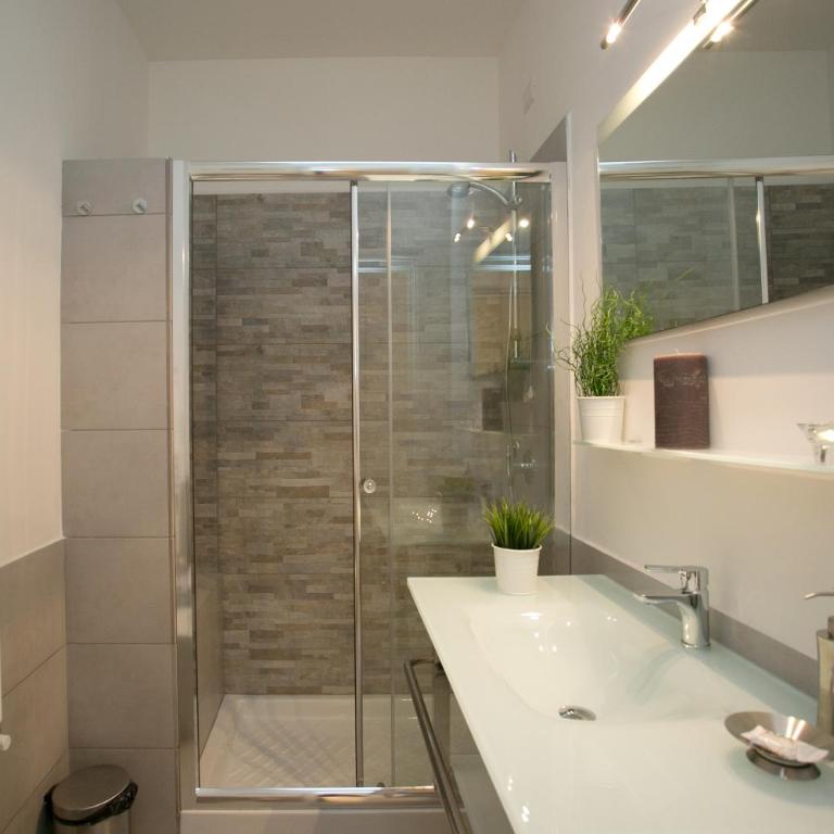 Thebestinrome Piazza del Popolo - Vico - Three-Bedroom Deluxe Apartment - 6