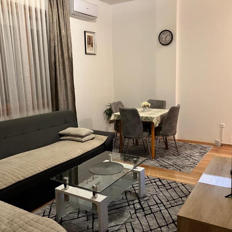 Stan na dan Centar Banja Luka - Apartman sa 1 Spavaćom Sobom - 1