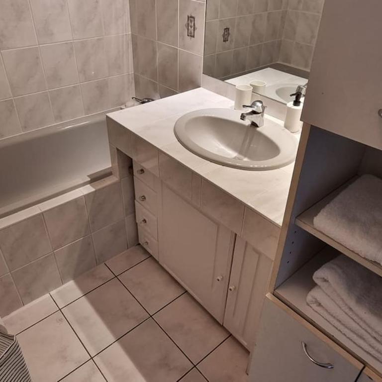 Cosy Rent Strasbourg Garage Wifi Terrasse Dream Host Romain - Two-Bedroom Apartment - 4
