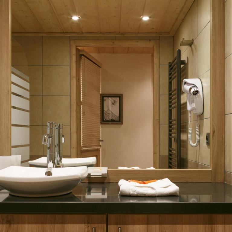 CGH Résidence Boutique Le Napoléon - Apartment mit 2 Schlafzimmern, Balkon und Zugang zum Wellnessbereich (6 Erwachsene) - 4