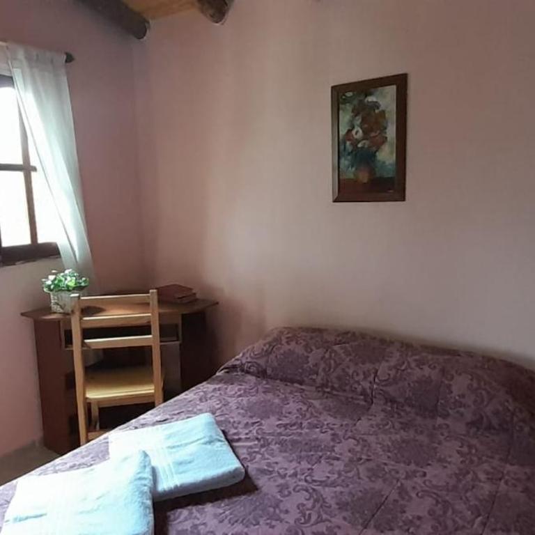 Casas HG-Desayuno sencillo entregado al check in-Pileta normal y climatizada en predio a 5 minutos en auto-Acepta mascotas bajo petición-Cochera para 1 auto - Chalet de 1 dormitorio - 16