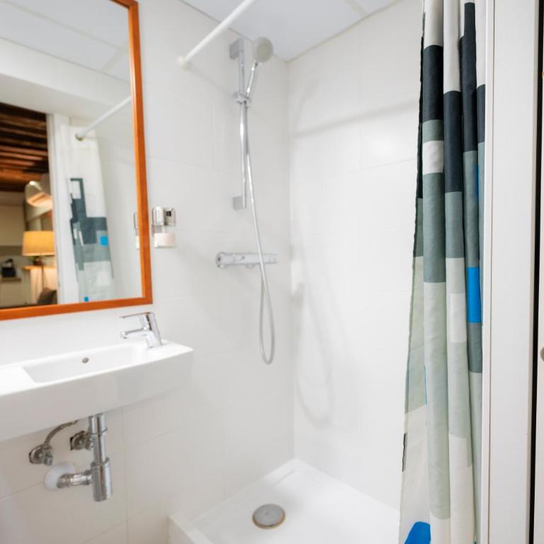 Apartamentos Huertas 10 - Deluxe Suite - 4