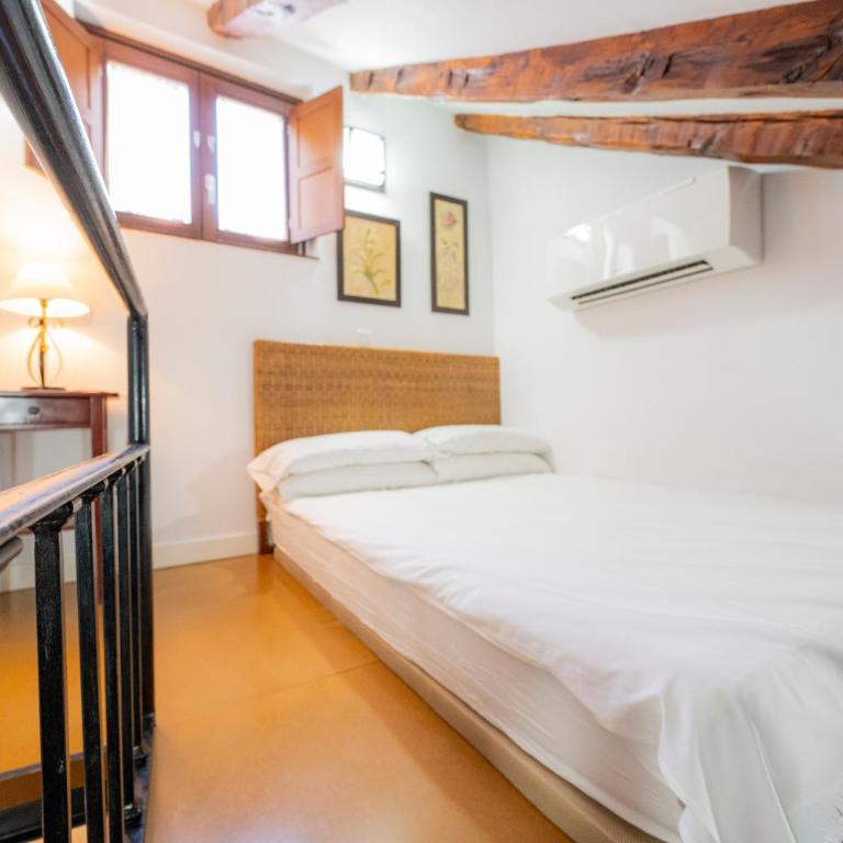 Apartamentos Huertas 10 - Maisonette-Suite - 23