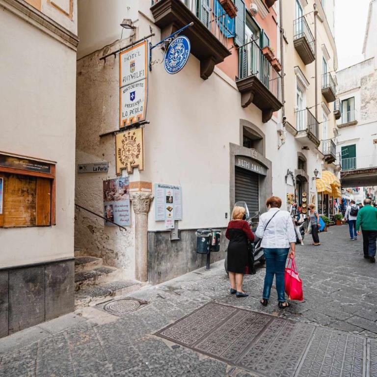 White Amalfi - Centro Storico by ItalianHost - Appartamento con 2 Camere da Letto - 54