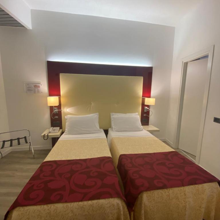 Green Park Hotel - Camera Familiare (2 Adulti + 1 Bambino) - 3