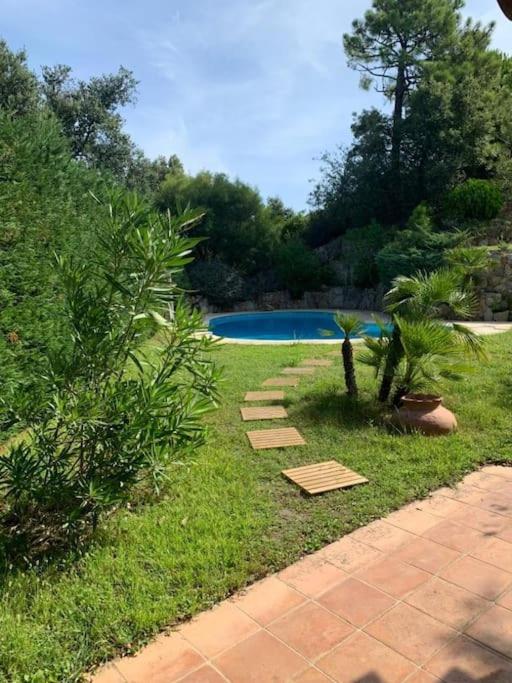 Spacious Villa with Pool and Fireplace - Villa - 4