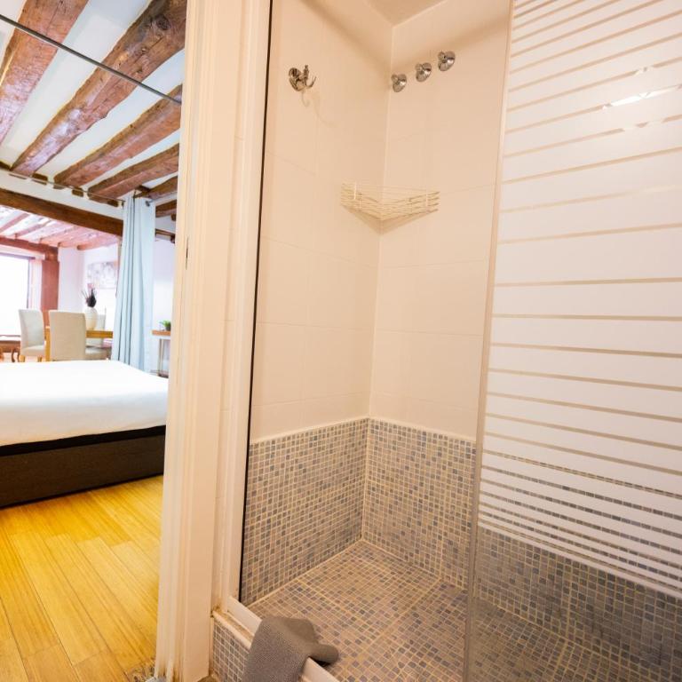 Apartamentos Huertas 10 - Suite - 12