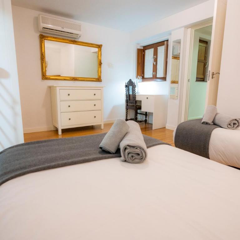 Apartamentos Huertas 10 - Deluxe Suite - 19