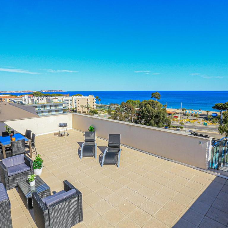 LITORAL COSTA DORADA - AUGUSTA B Only families - Apartment with Sea View - 1