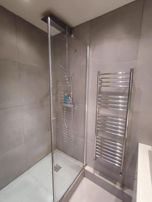 Air conditioning Paris central stylish apartment - One-Bedroom Apartment - 9